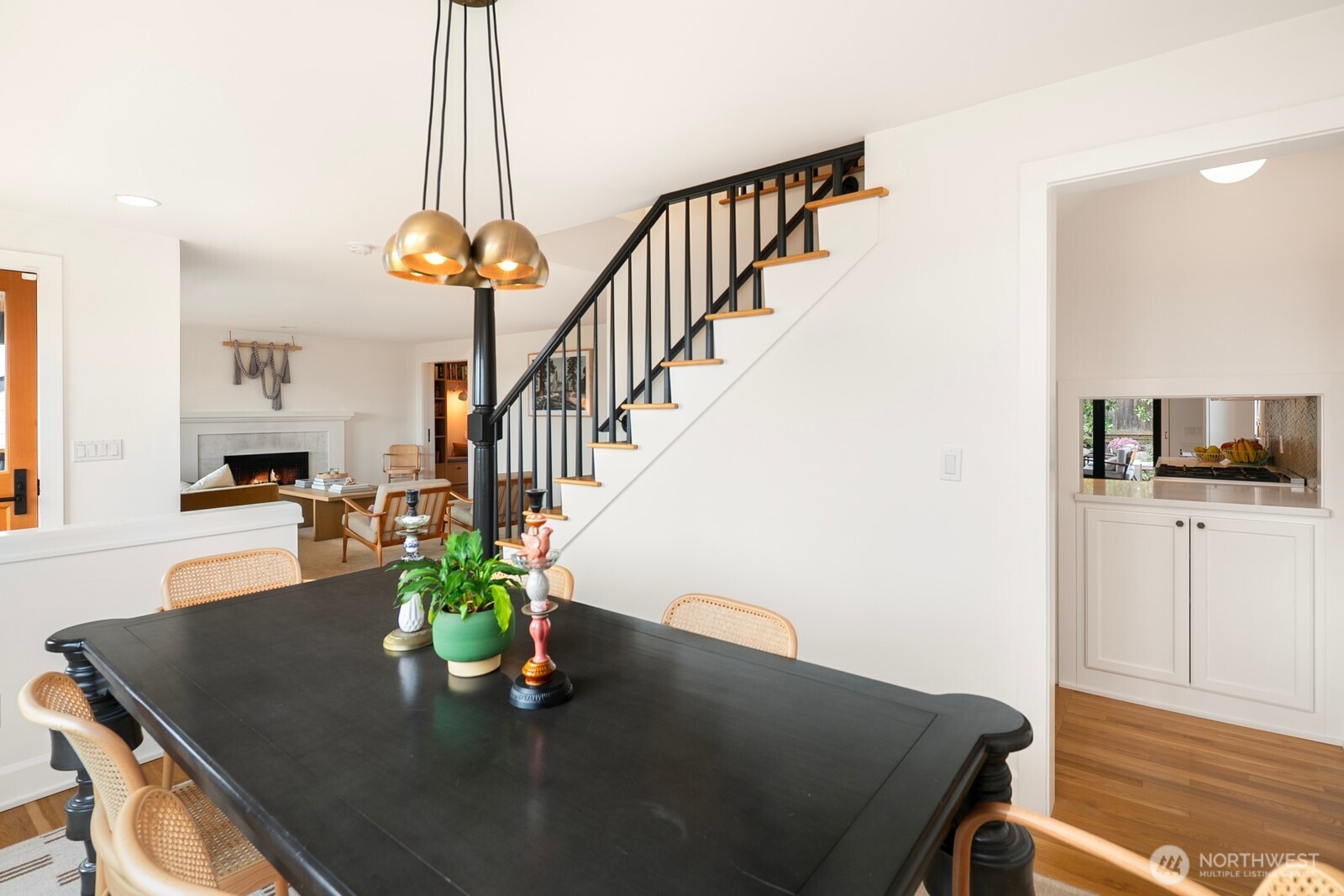 2507 27th Avenue W