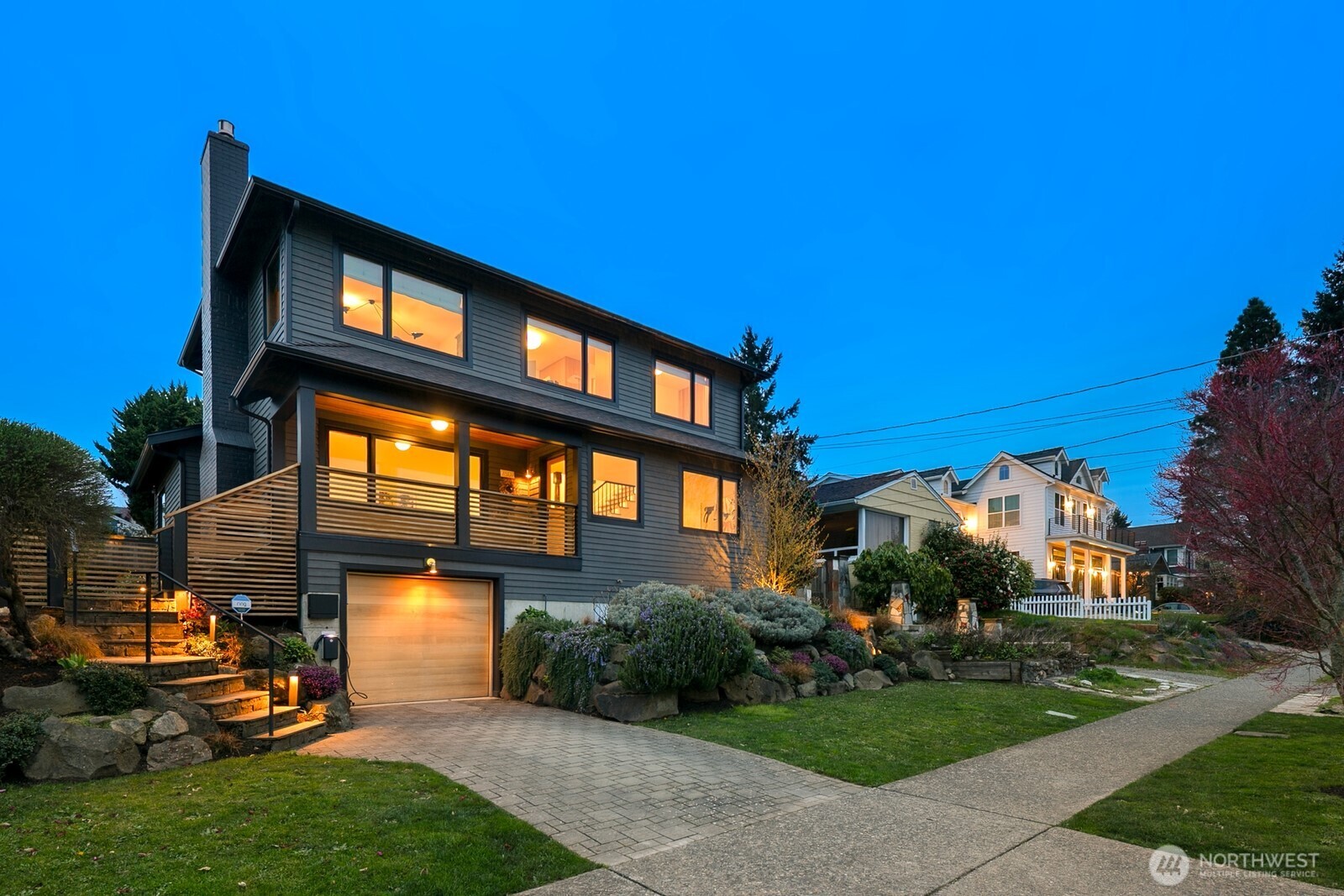 2507 27th Avenue W