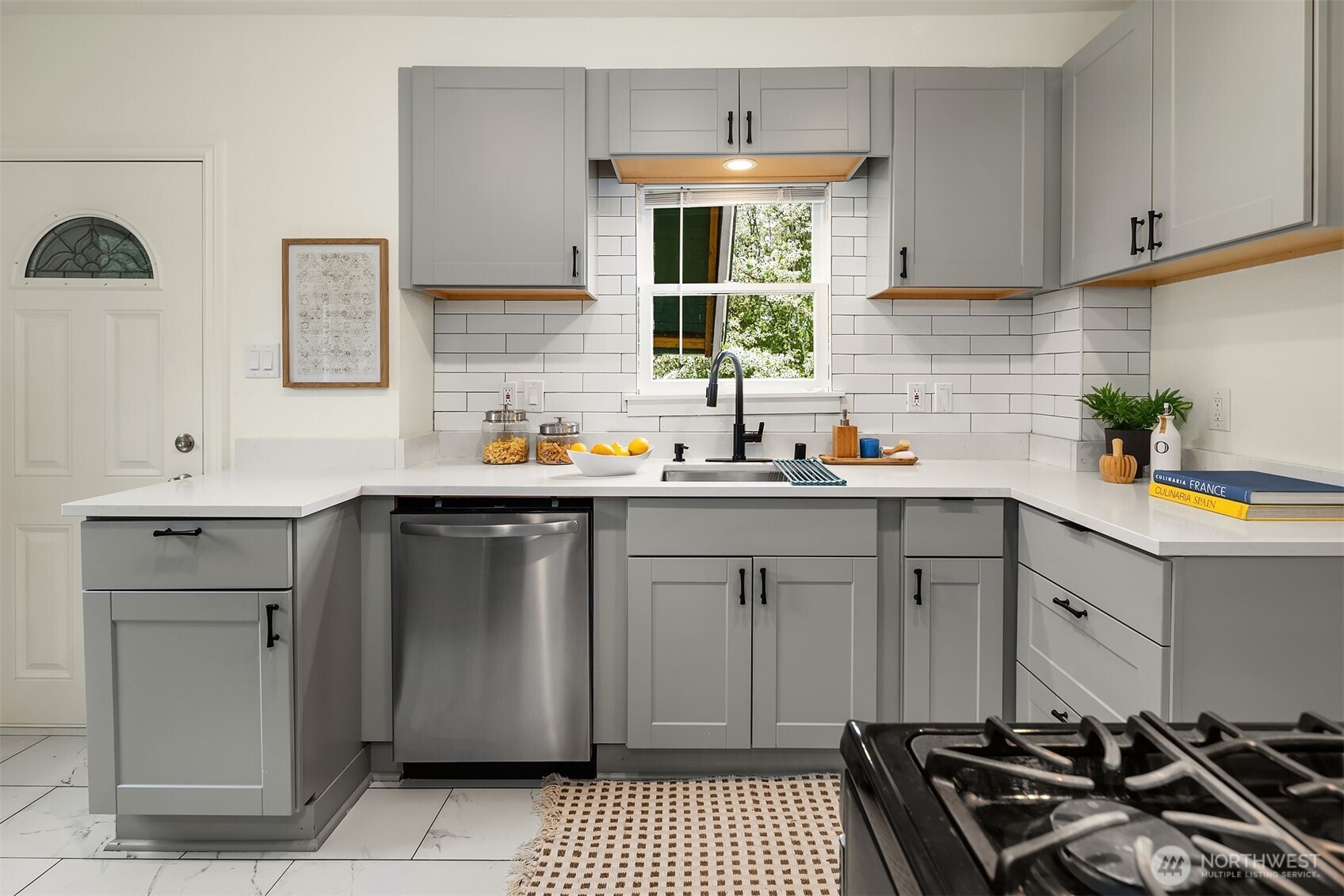 3707 SW Juneau Street