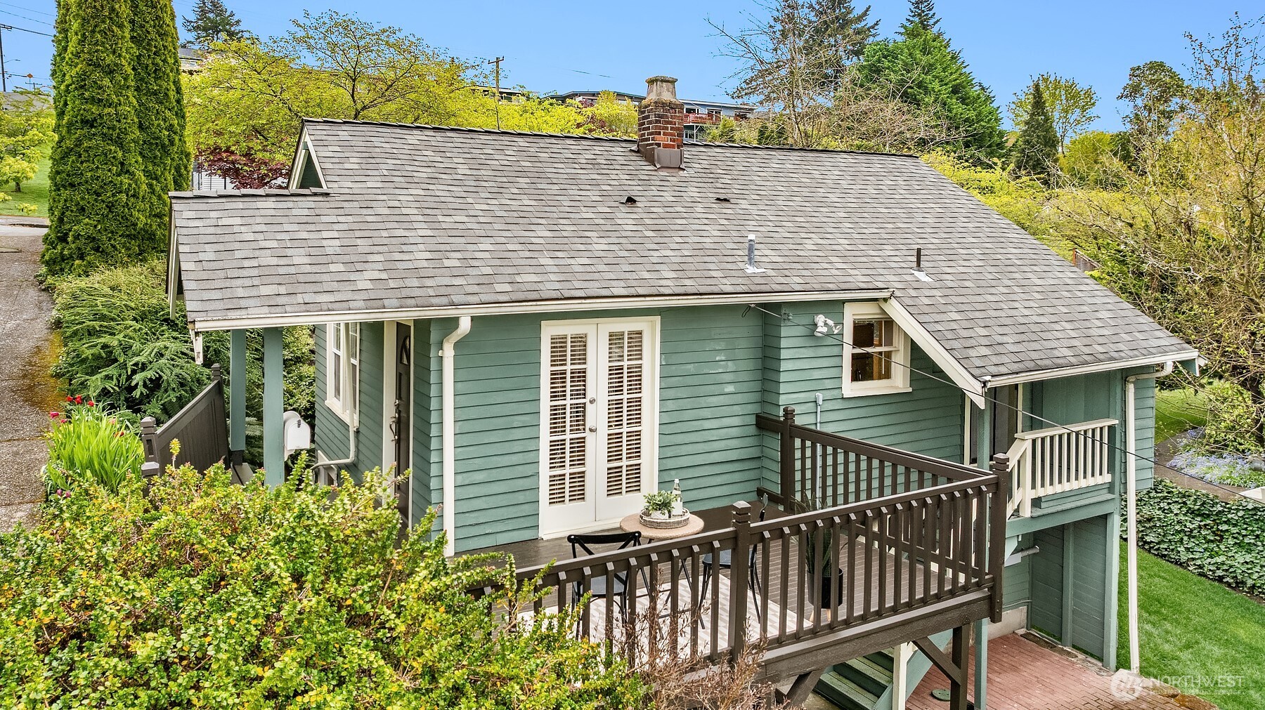 3707 SW Juneau Street