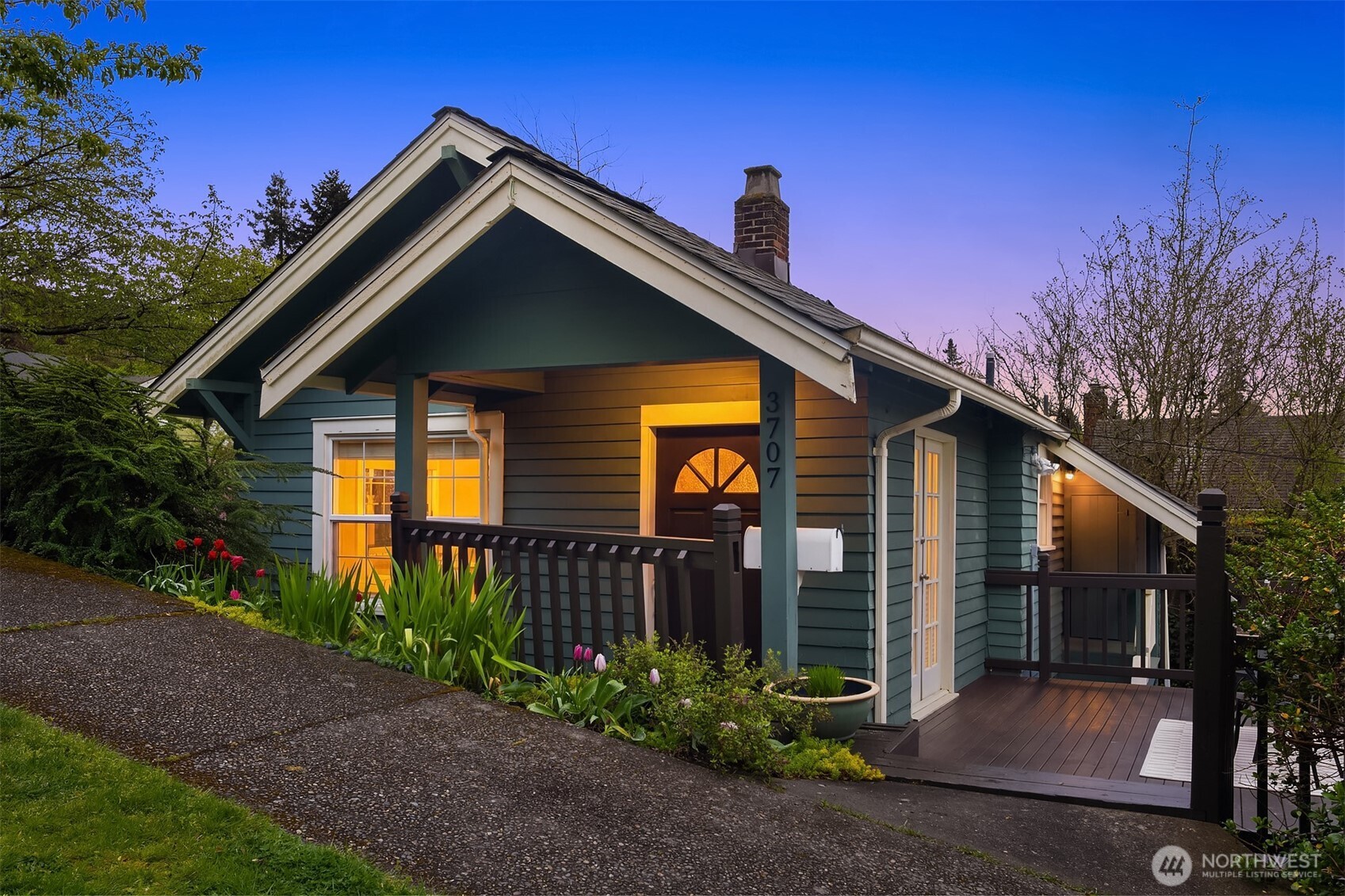 3707 SW Juneau Street