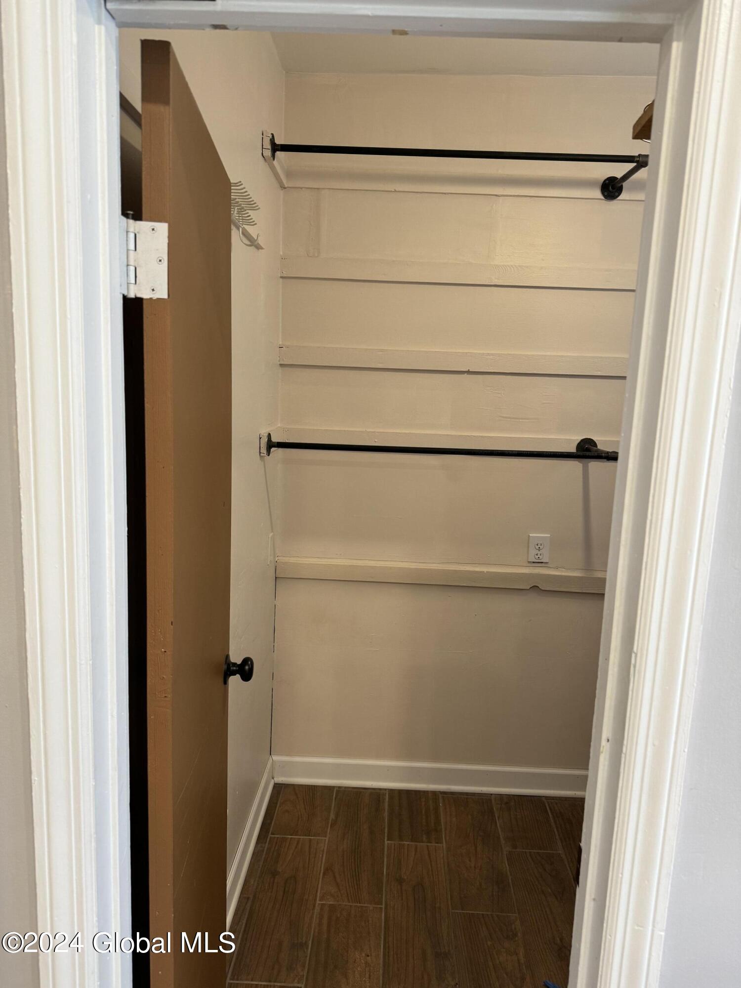 20 Jay Street, Apt 1