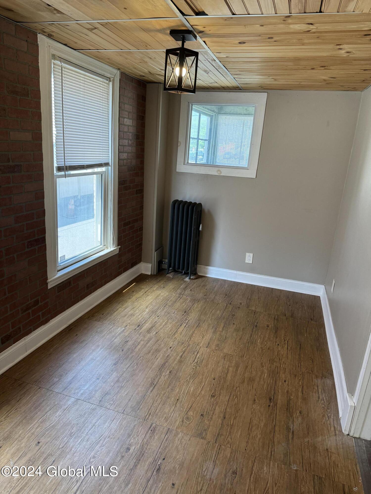 20 Jay Street, Apt 1