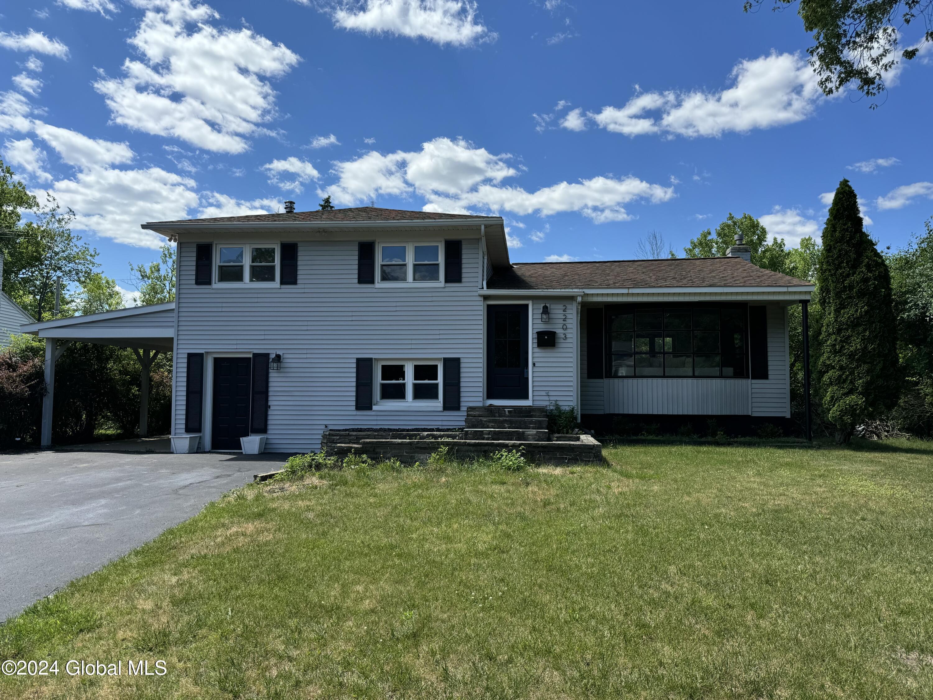 2203 Webster Drive