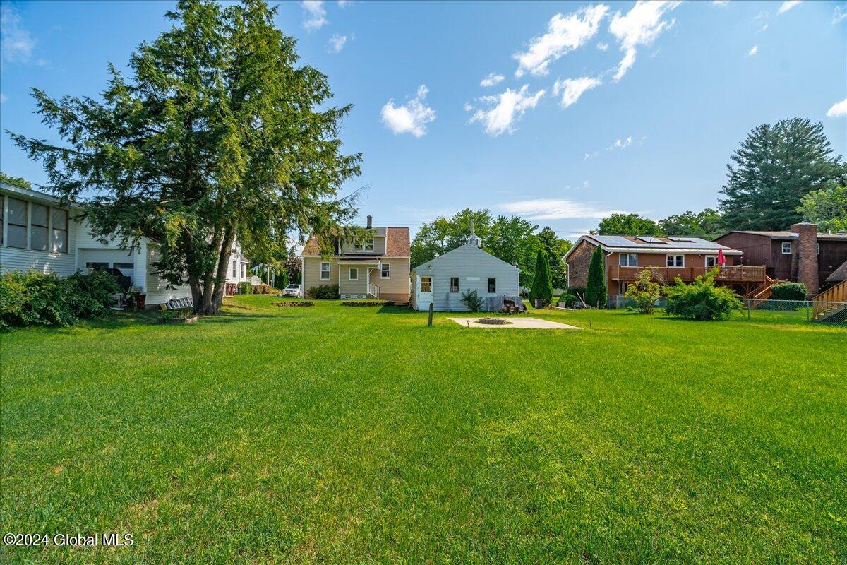 11 Wildwood Avenue