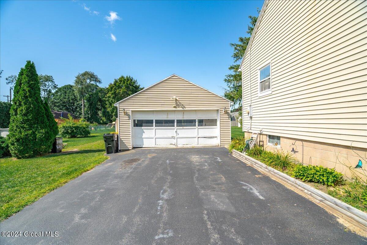 11 Wildwood Avenue