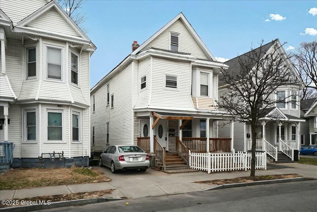415 Victory Avenue