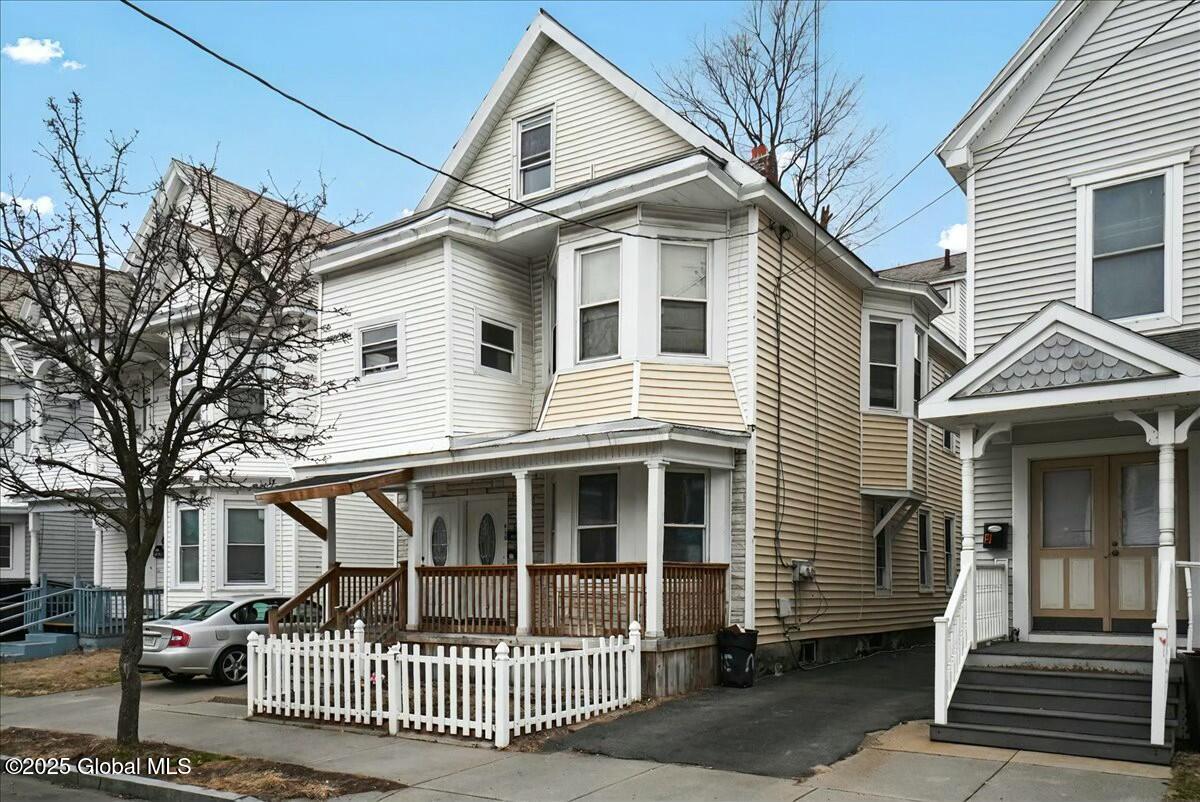 415 Victory Avenue