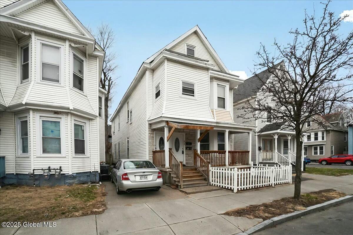 415 Victory Avenue