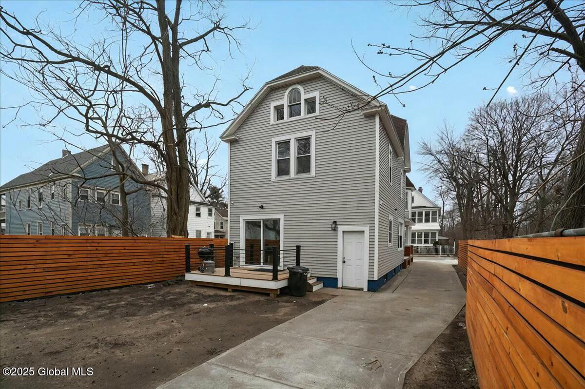 701 Vale Place