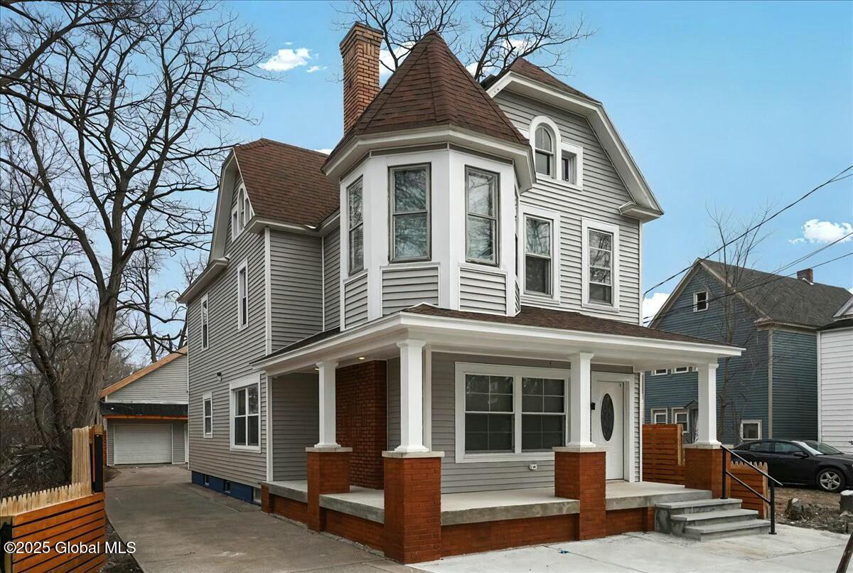 701 Vale Place