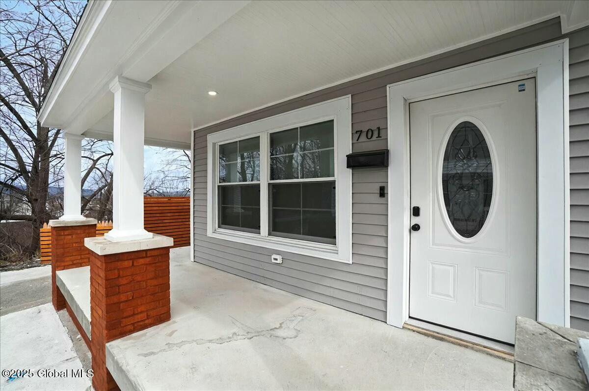 701 Vale Place