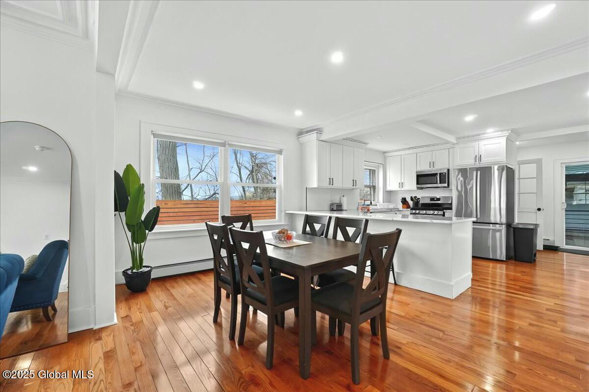 701 Vale Place