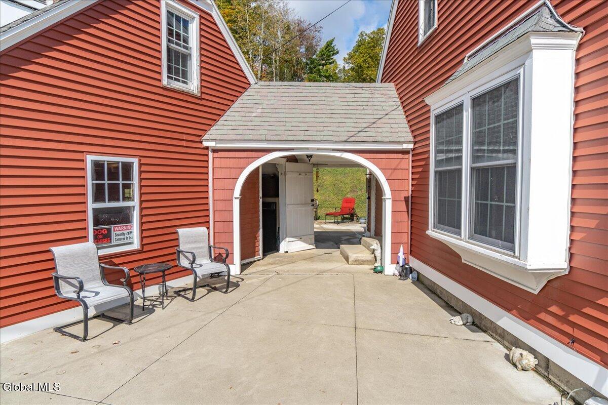 3682 Mariaville Road