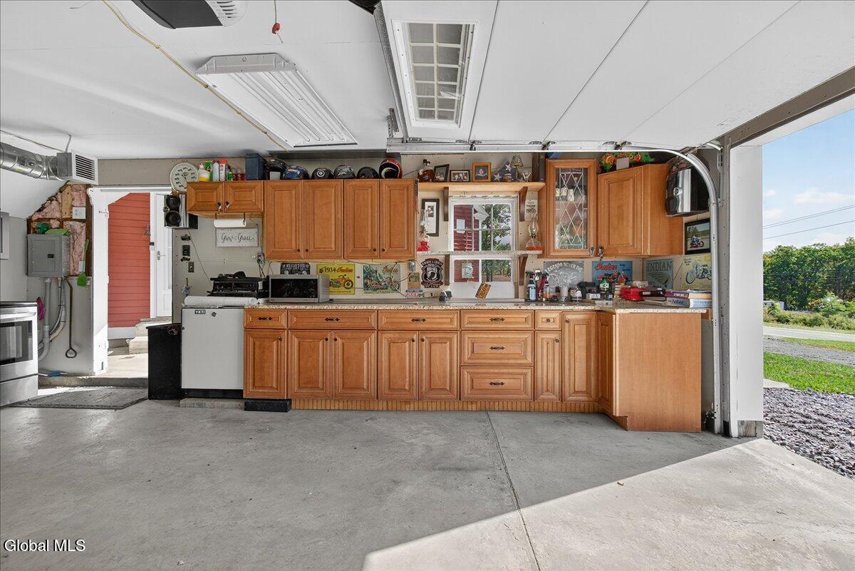 3682 Mariaville Road