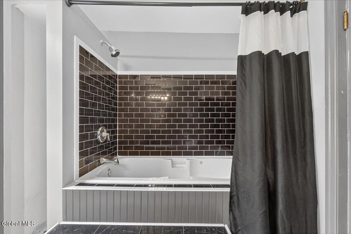 3682 Mariaville Road