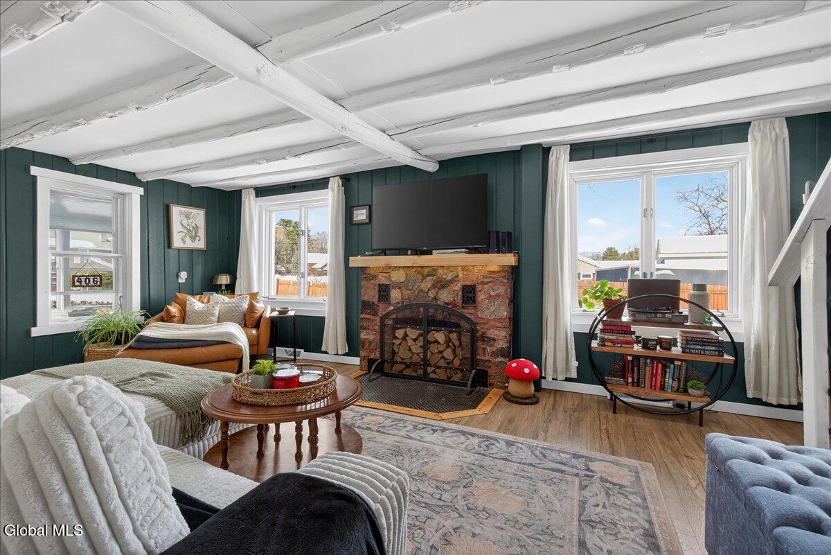 406 Vandenburgh Point Road