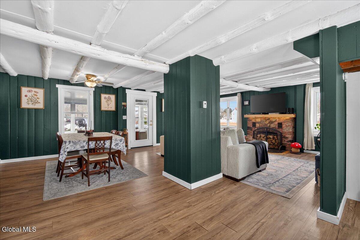 406 Vandenburgh Point Road