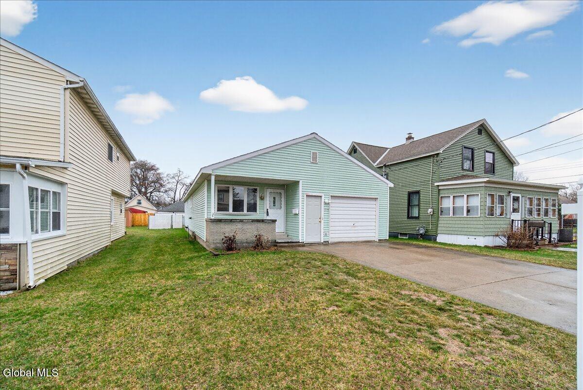 2507 Augustine Avenue