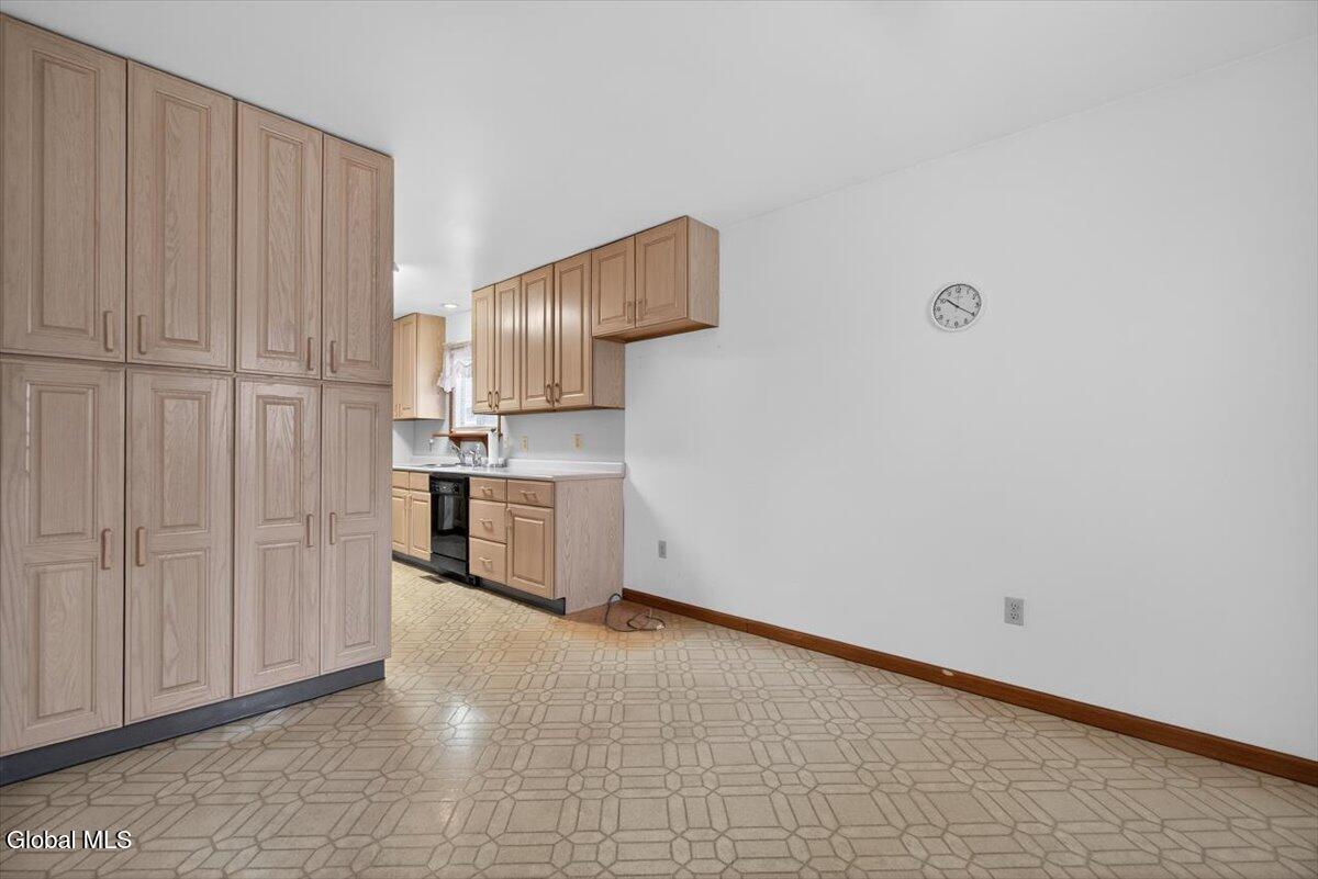 2507 Augustine Avenue