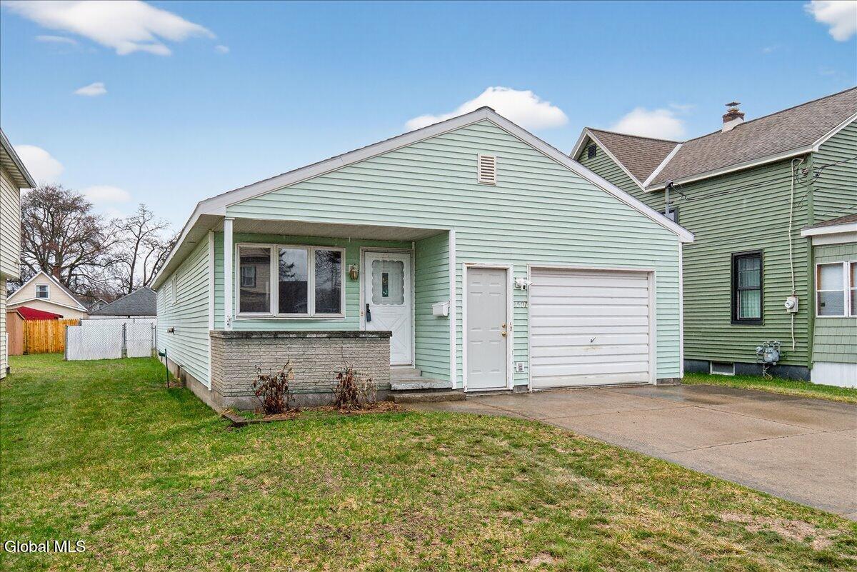 2507 Augustine Avenue