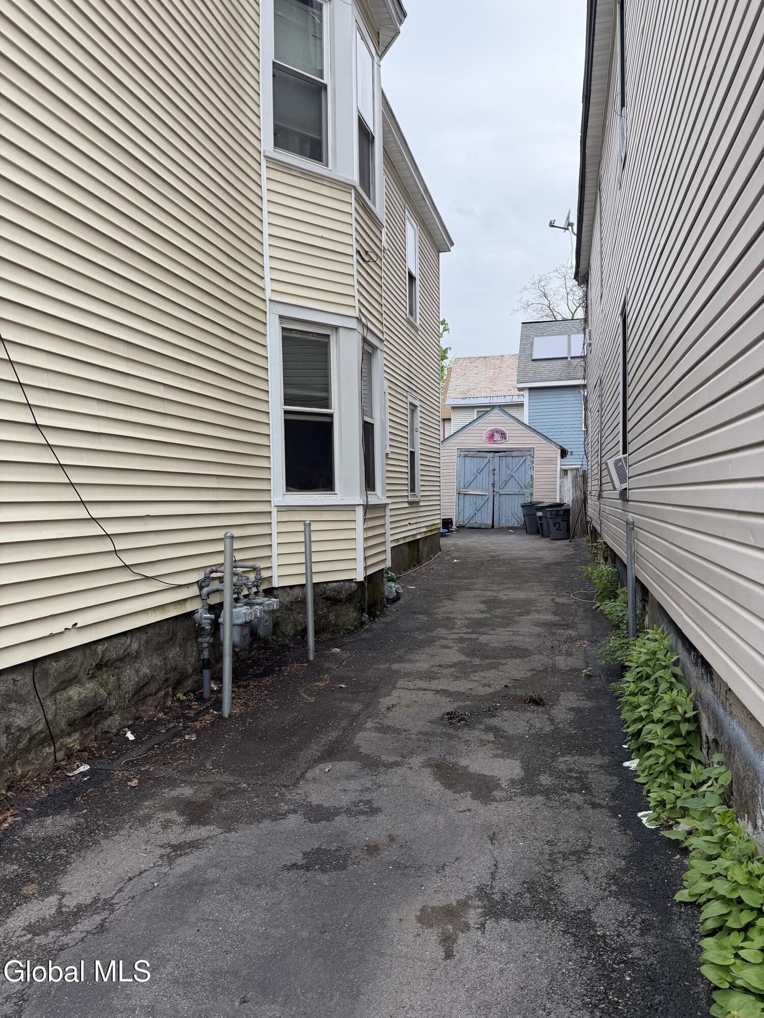 27 Catherine Street