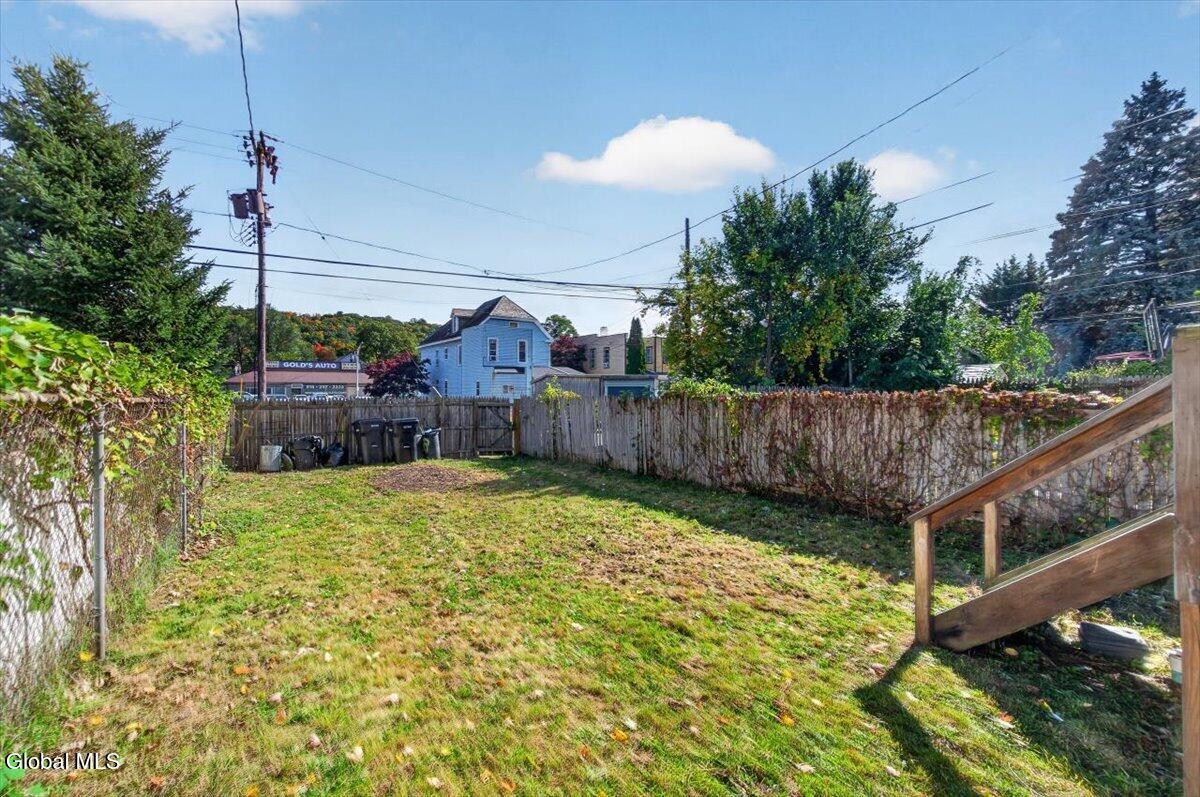 270 4th Avenue