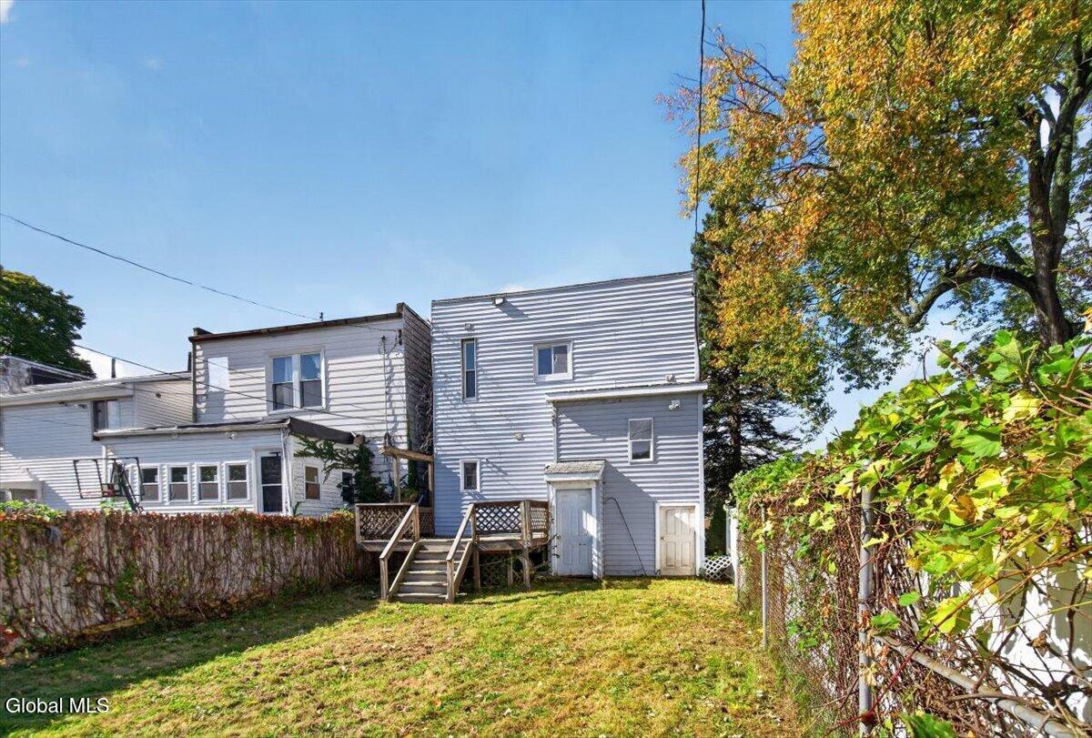 270 4th Avenue