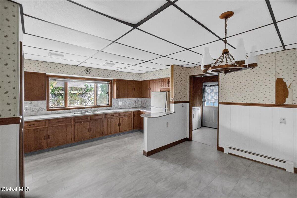 270 4th Avenue