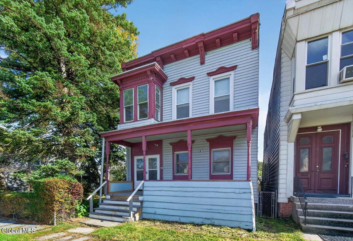 270 4th Avenue