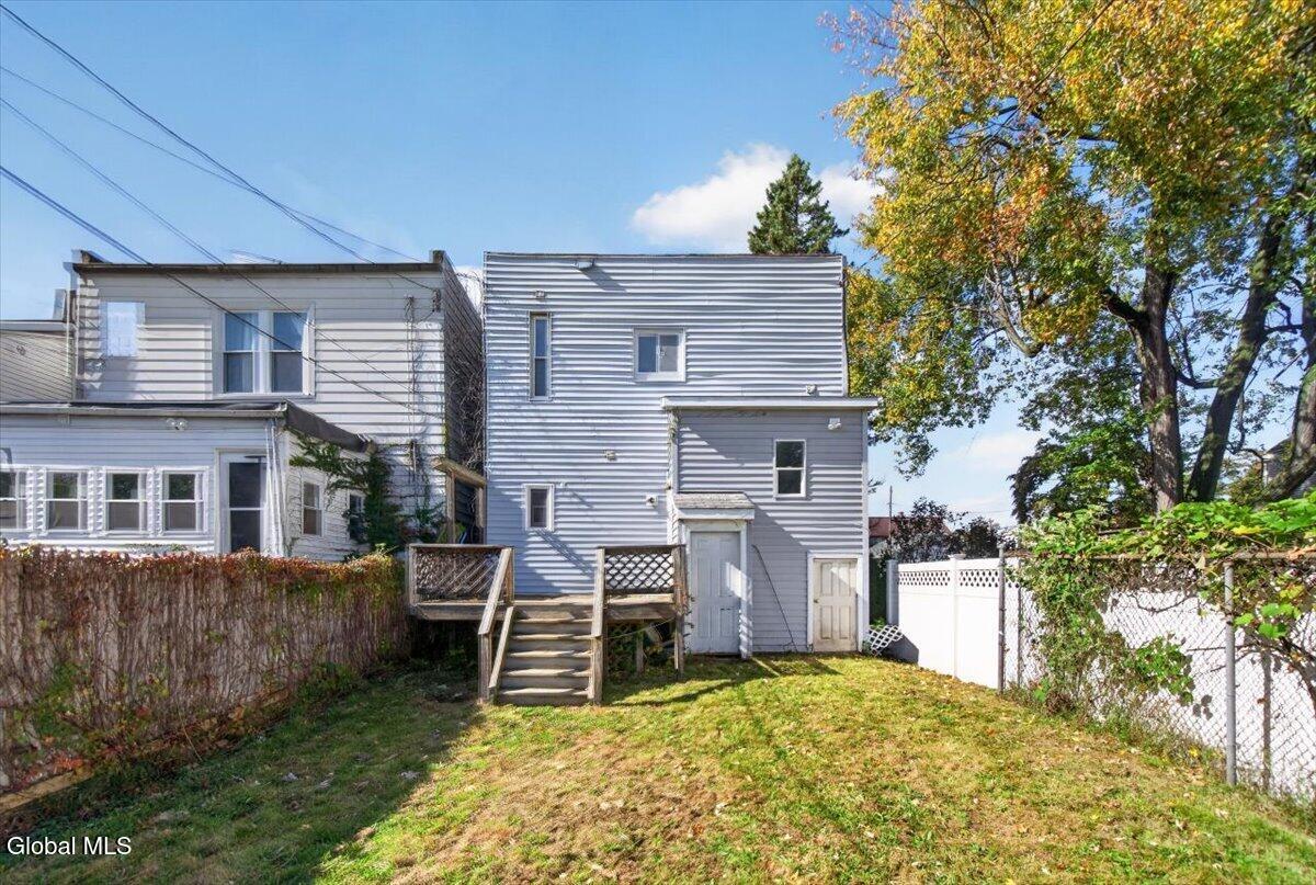 270 4th Avenue