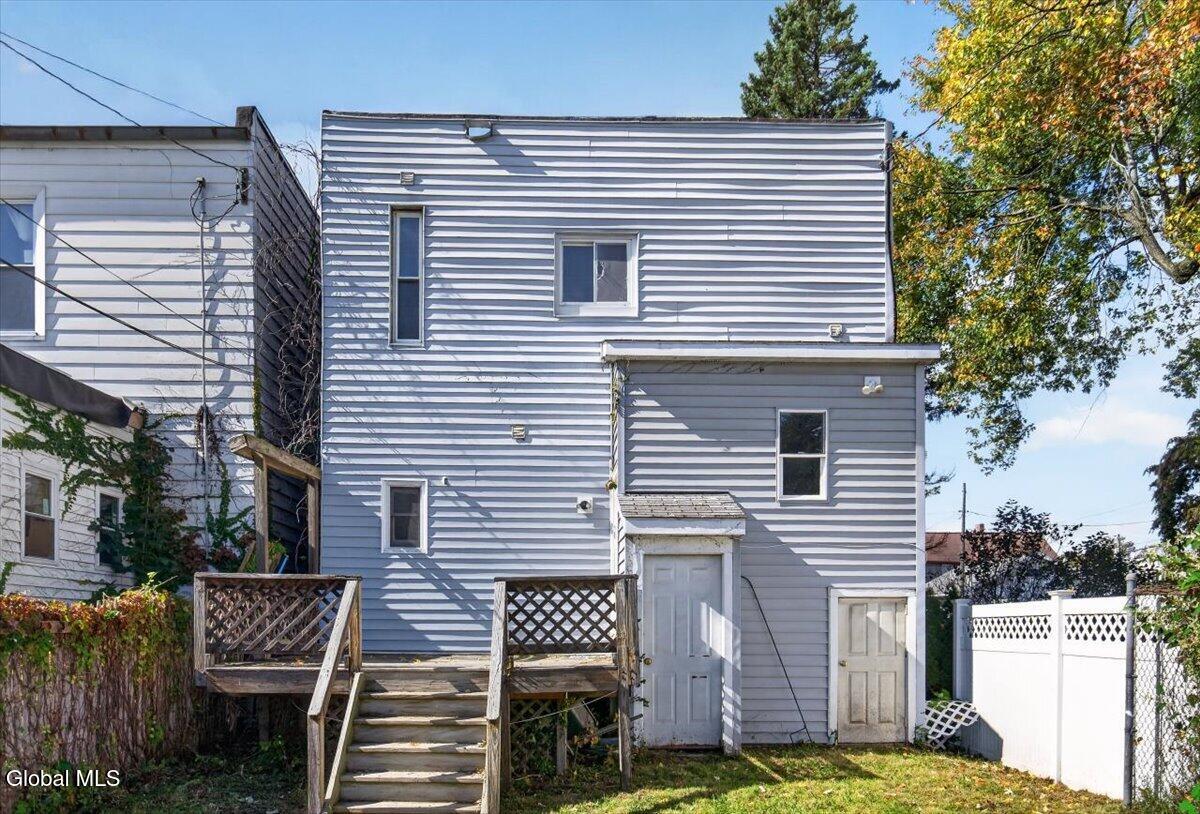 270 4th Avenue