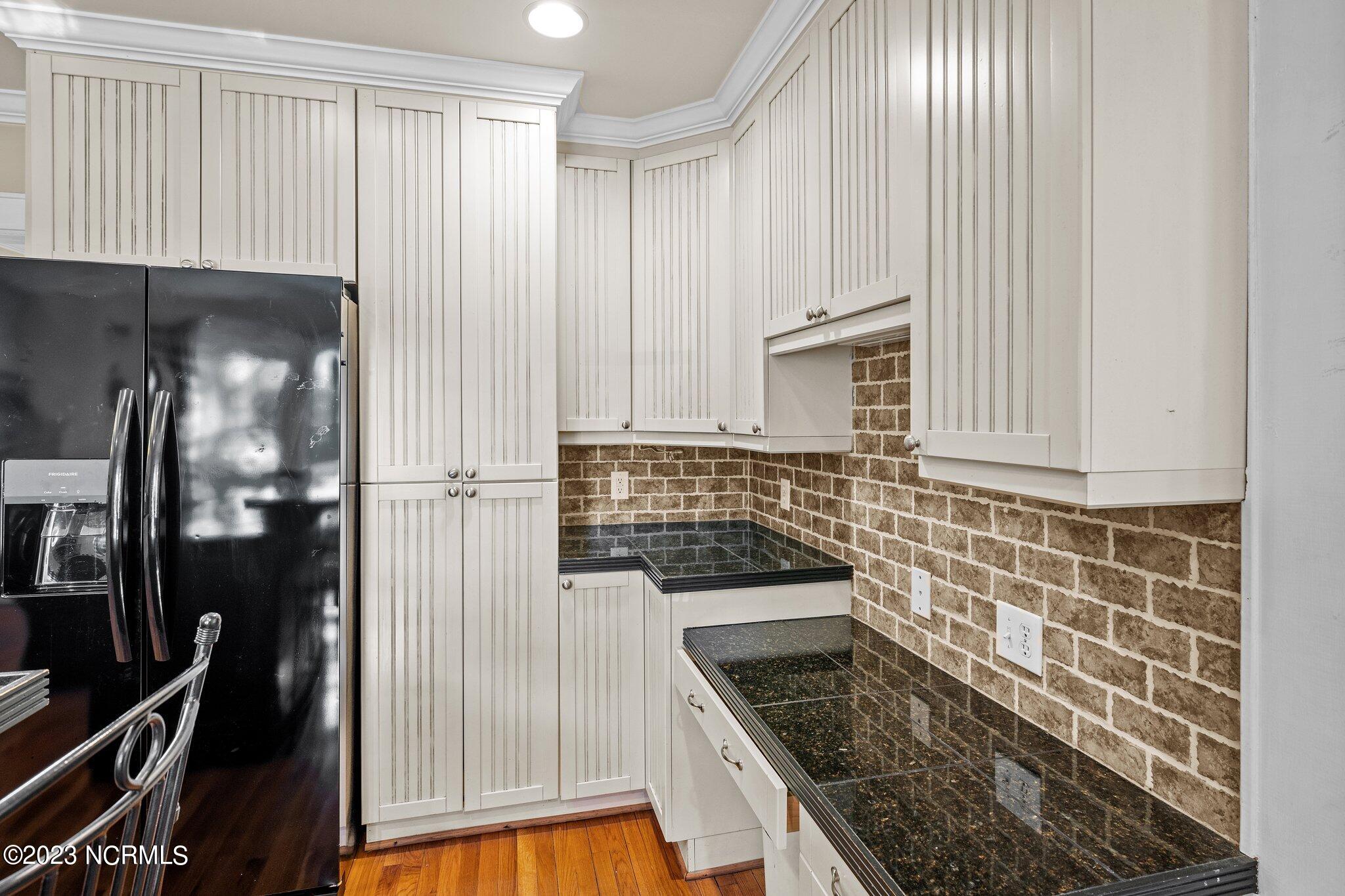 601 Second Street