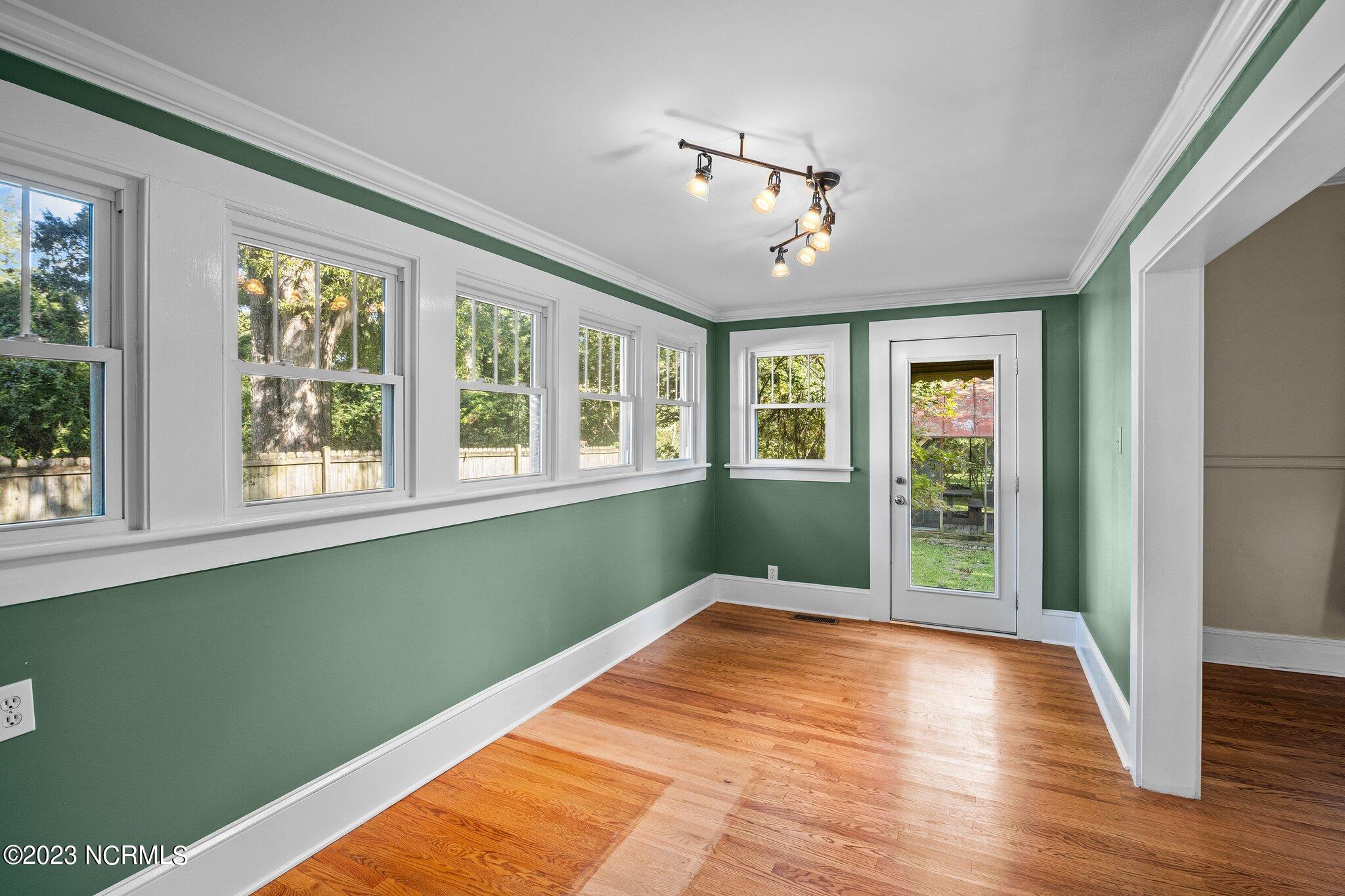 601 Second Street