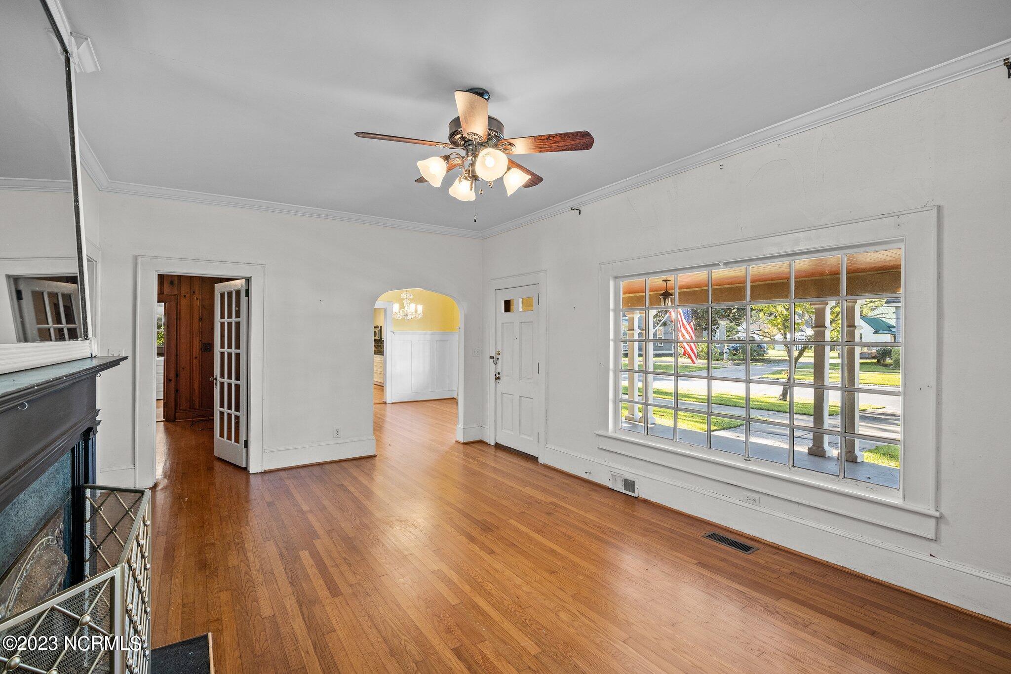 601 Second Street