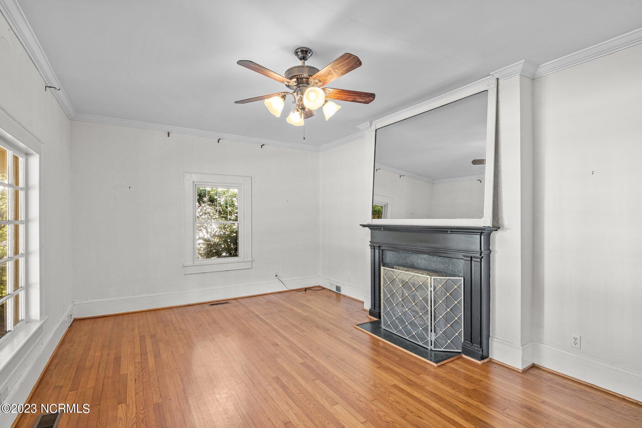 601 Second Street