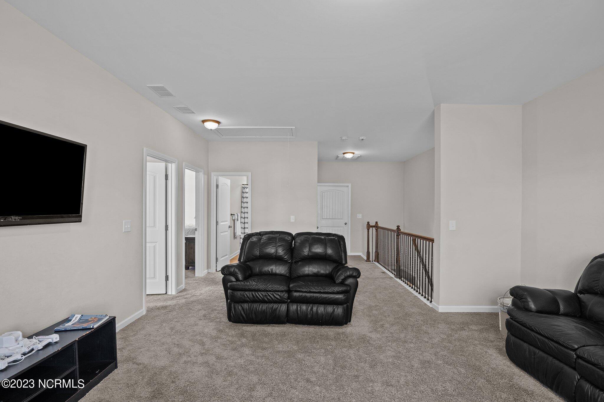 211 Timberline Oak Drive