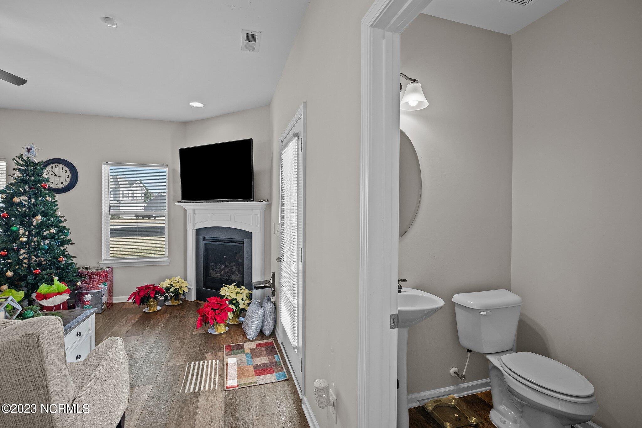 211 Timberline Oak Drive