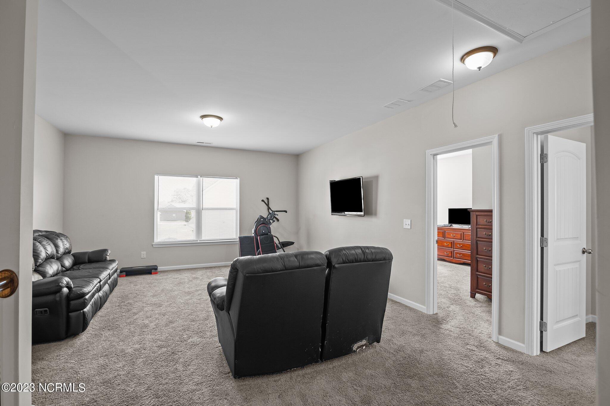 211 Timberline Oak Drive