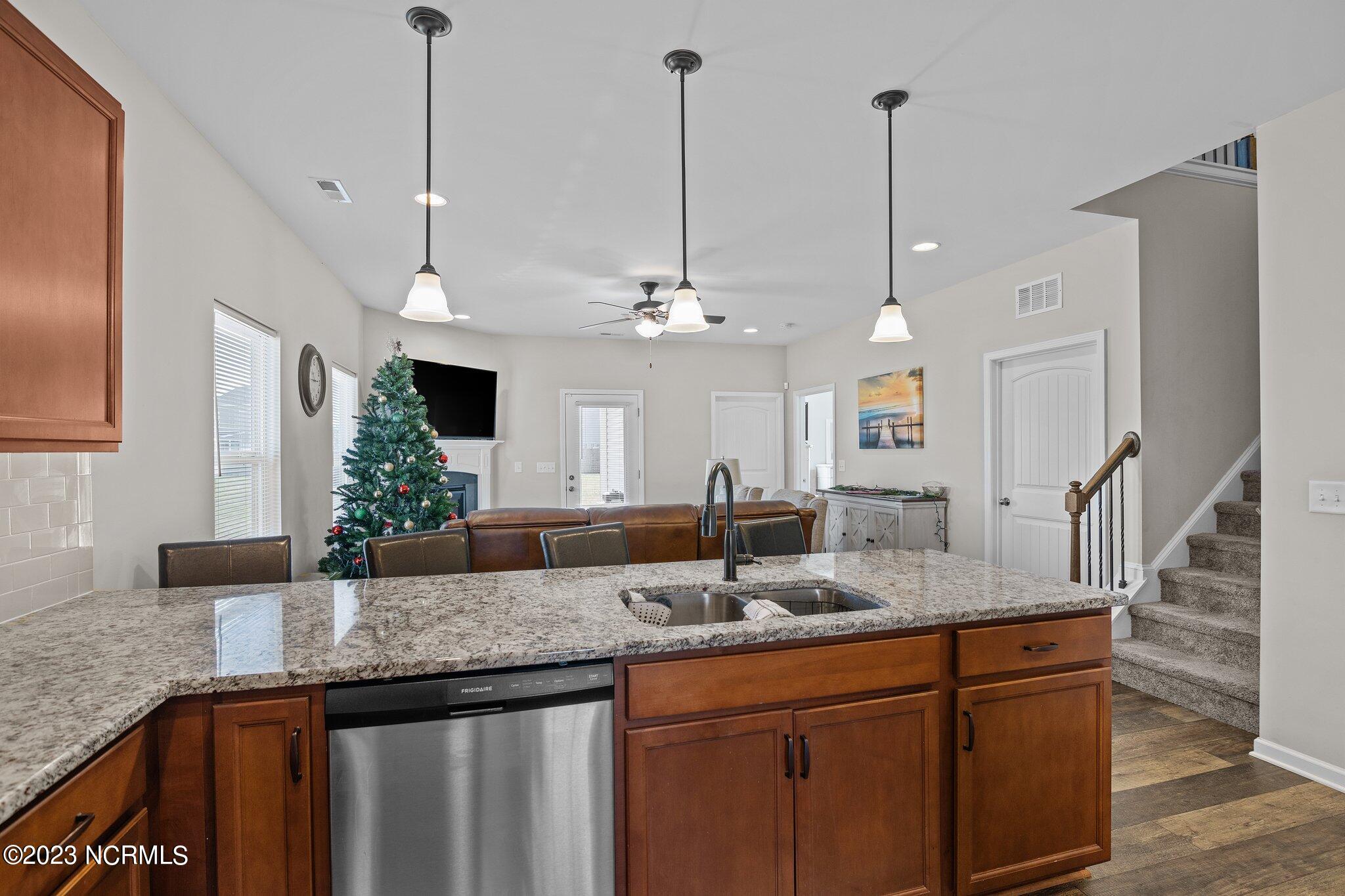 211 Timberline Oak Drive