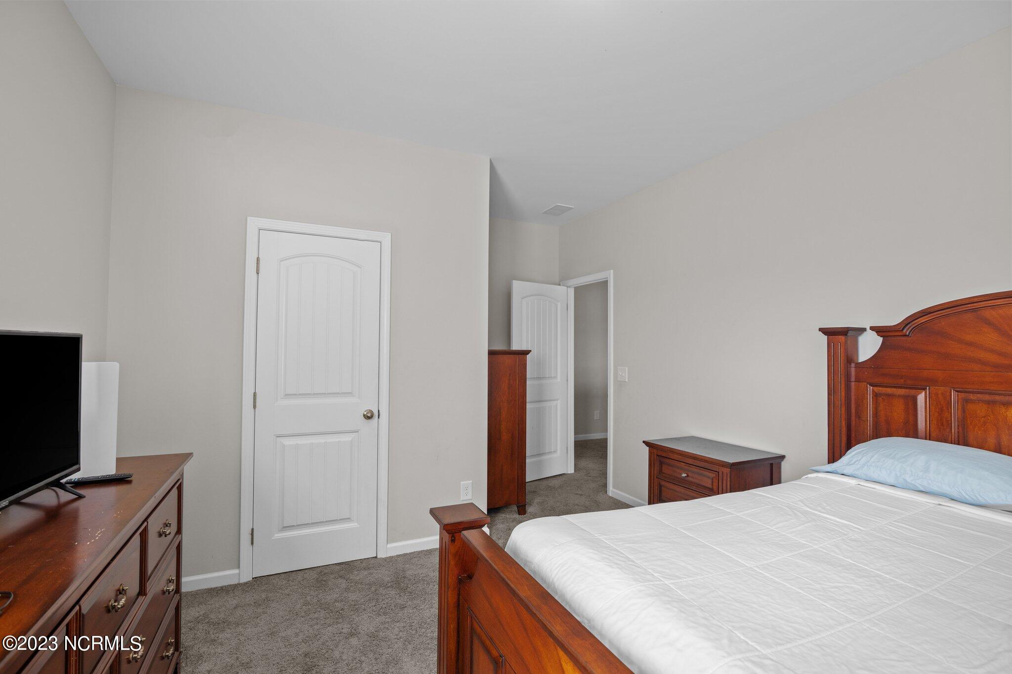 211 Timberline Oak Drive