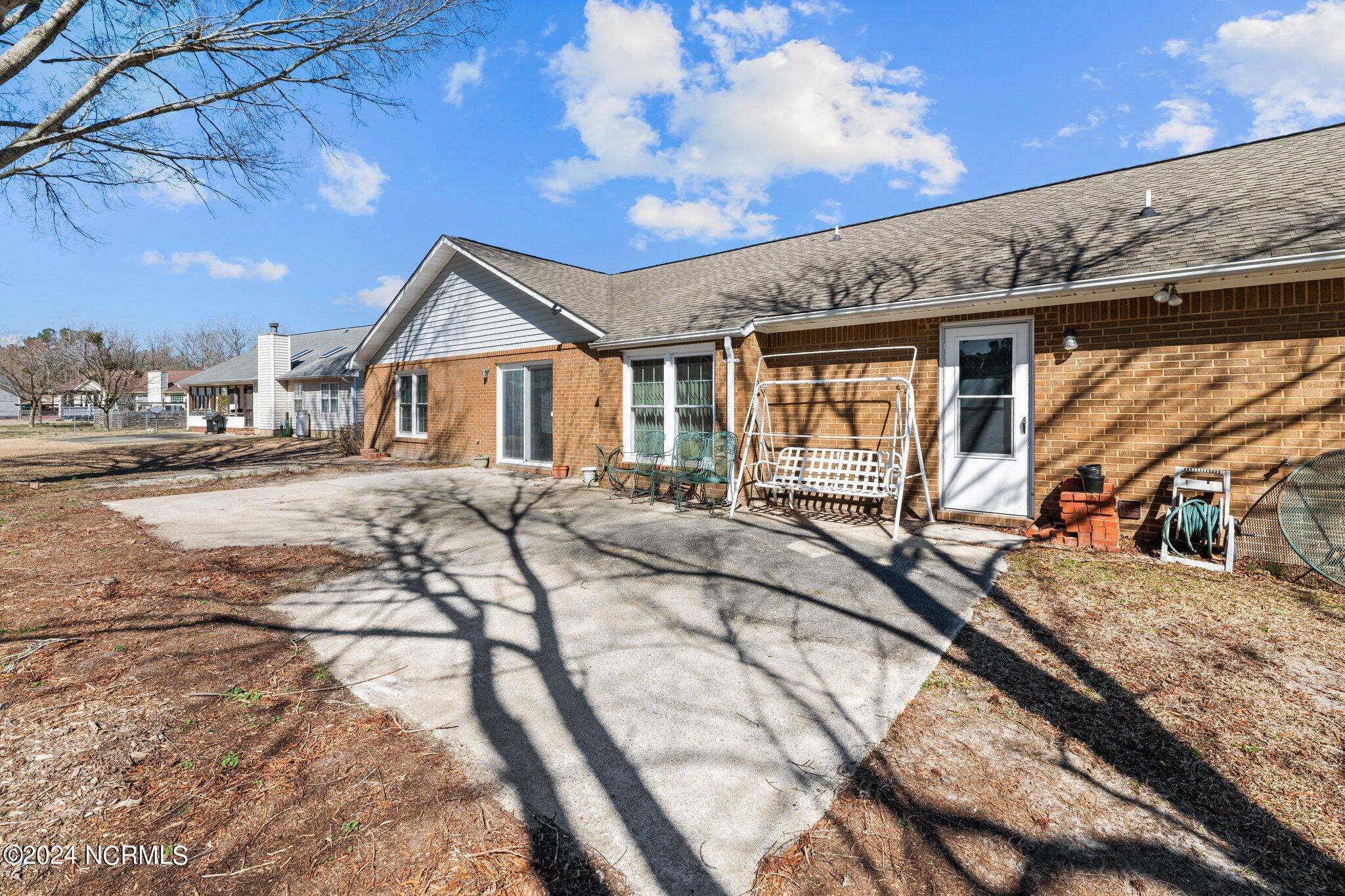 303 Forest Oaks Drive