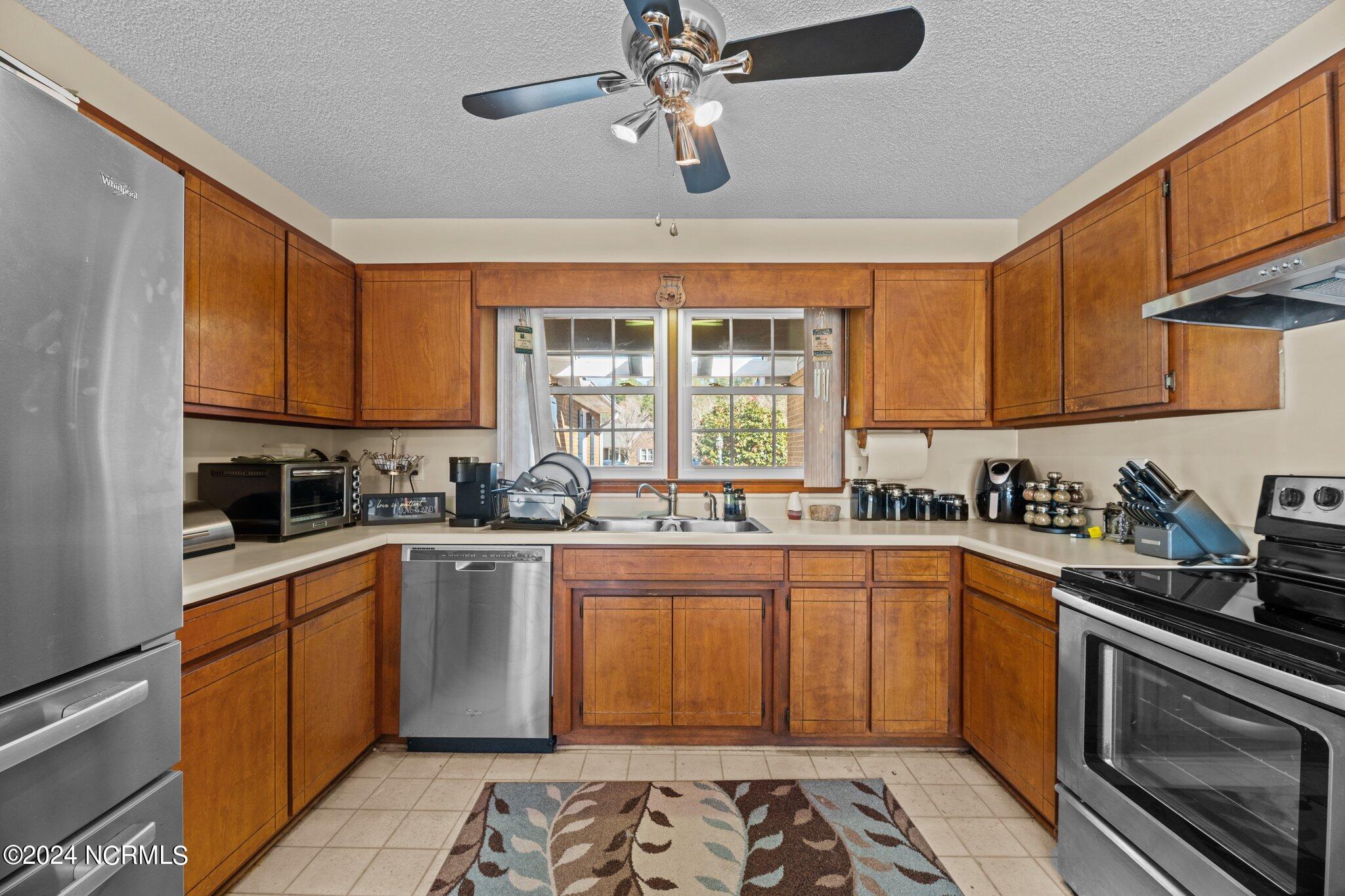 303 Forest Oaks Drive