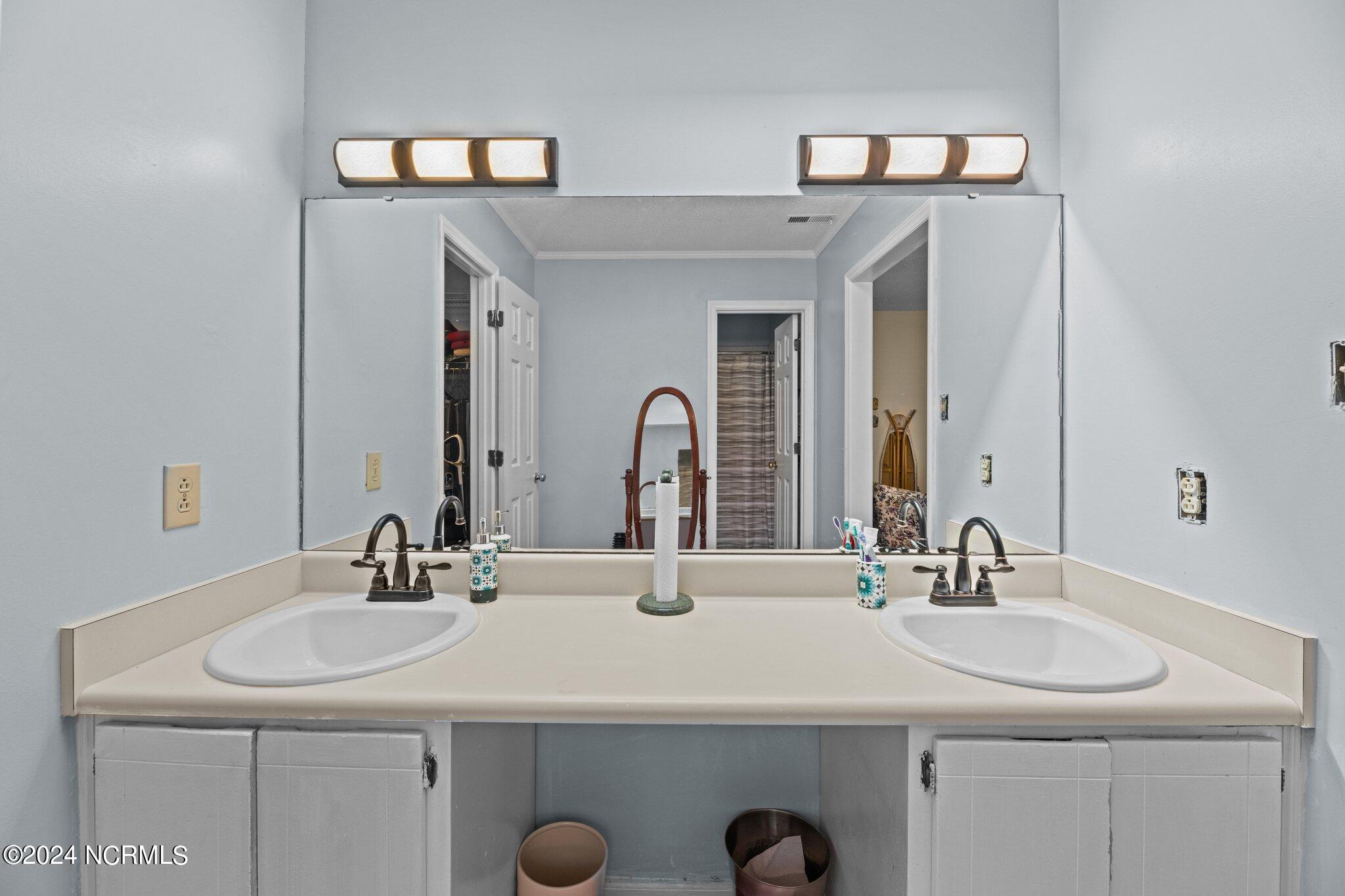 303 Forest Oaks Drive