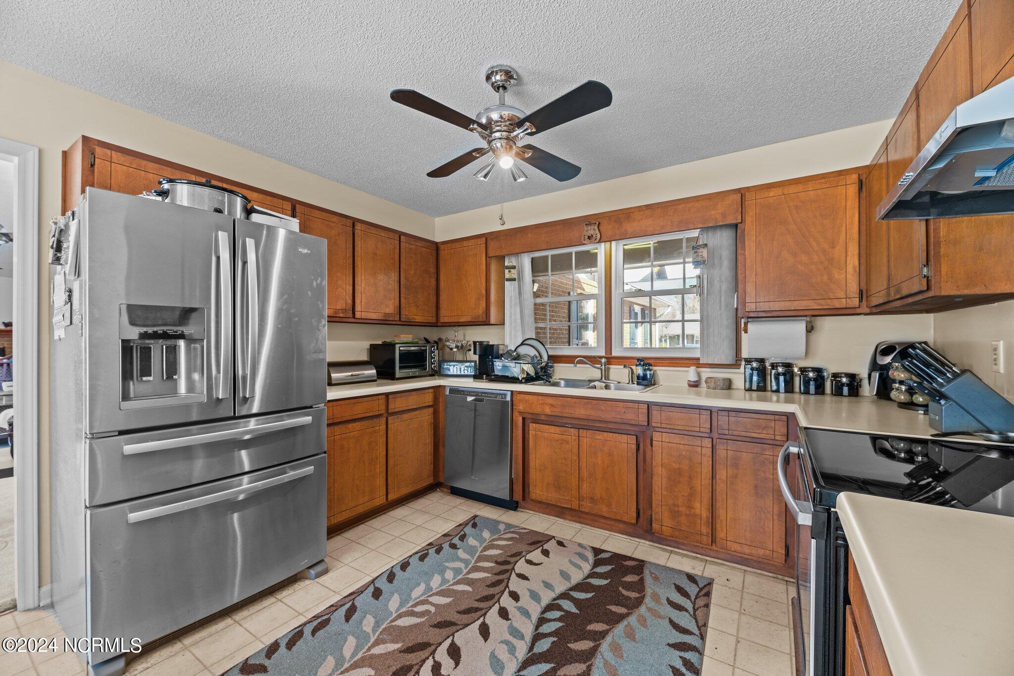 303 Forest Oaks Drive