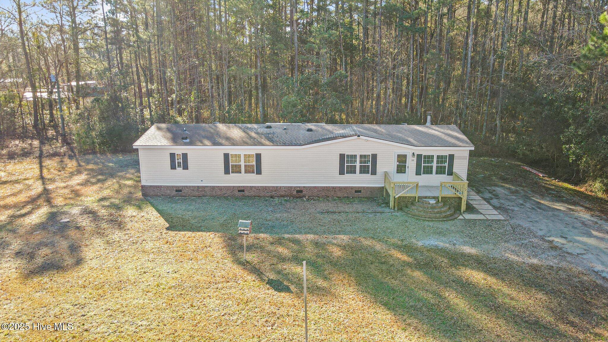 110 Sandy Lane