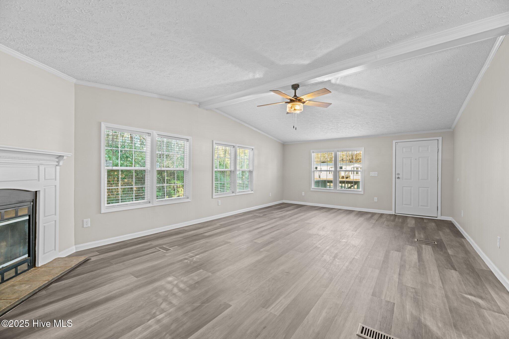 110 Sandy Lane