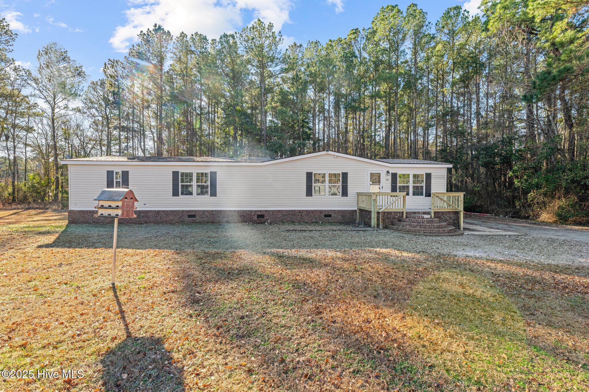 110 Sandy Lane