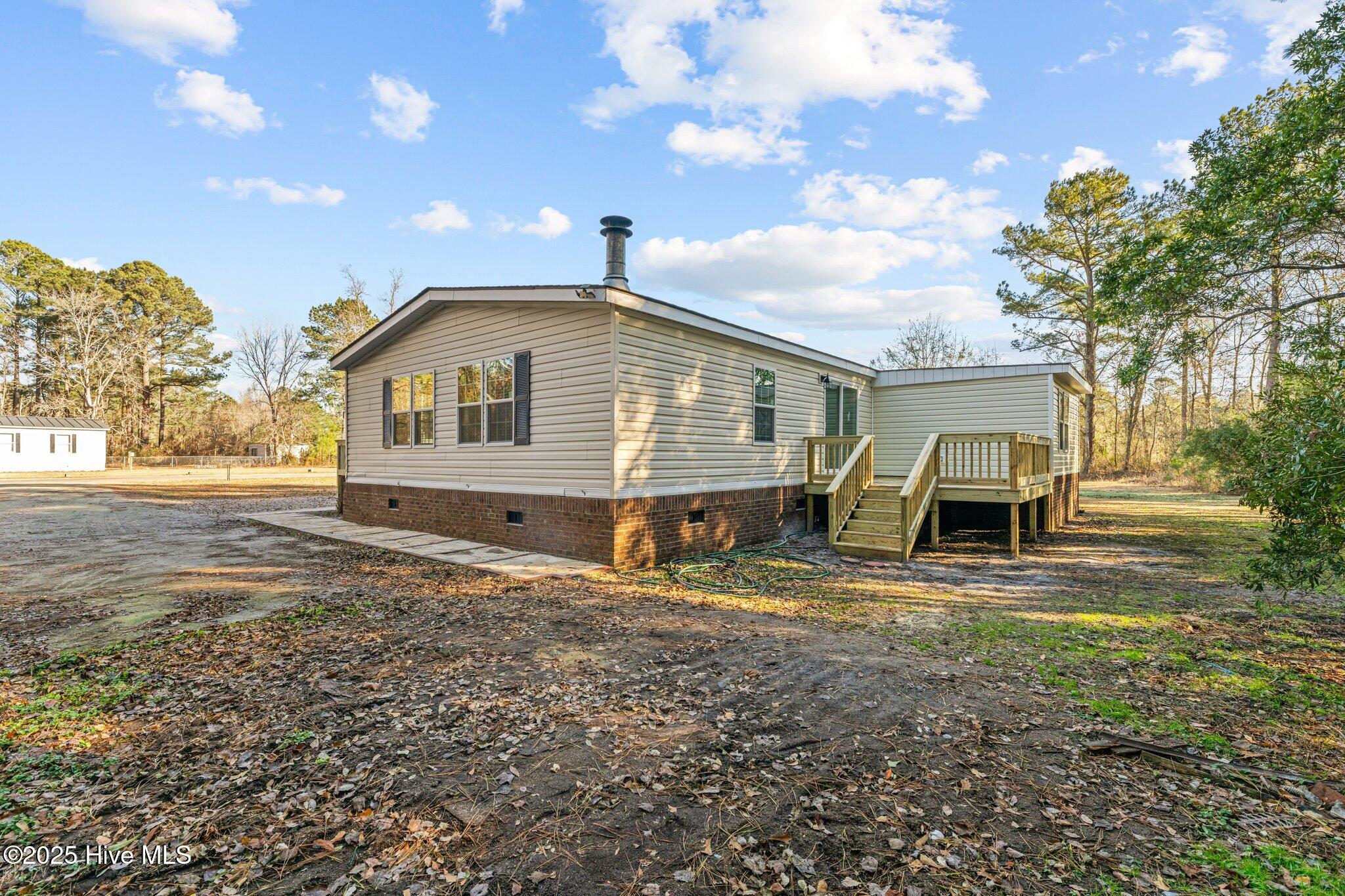110 Sandy Lane