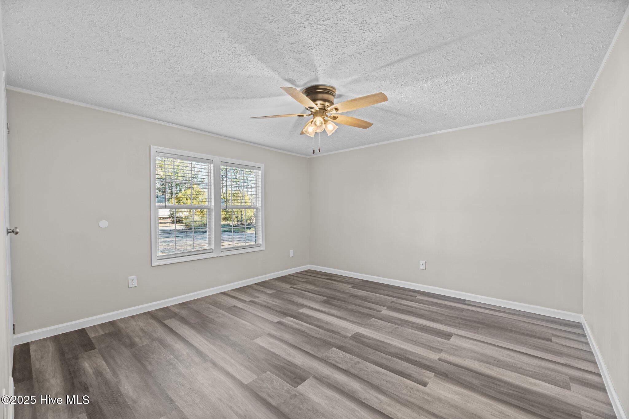 110 Sandy Lane